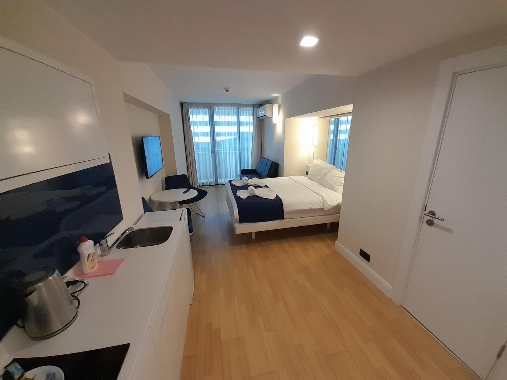 باتومي Smart Aparthotel Orbi City الغرفة الصورة