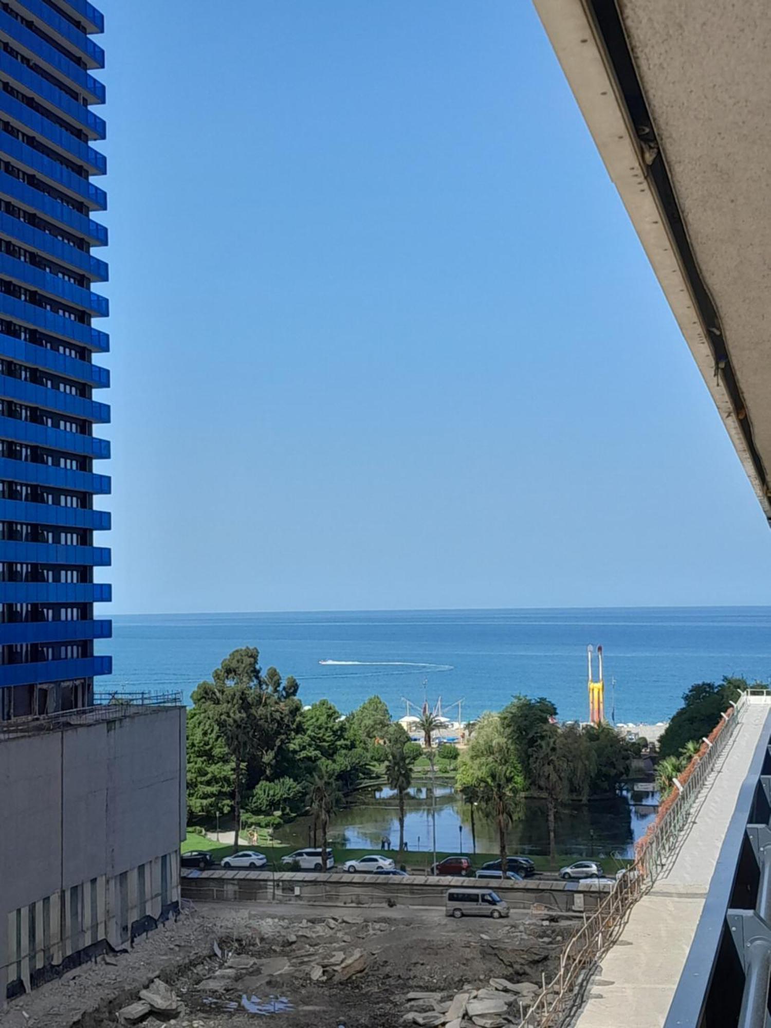 باتومي Smart Aparthotel Orbi City الغرفة الصورة